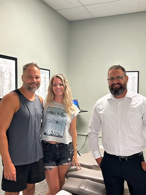 Chiropractor Chattanooga TN Davy Addison With Happy Group Of Patients Chiropractor Davy Addison With Happy Group Of Patients